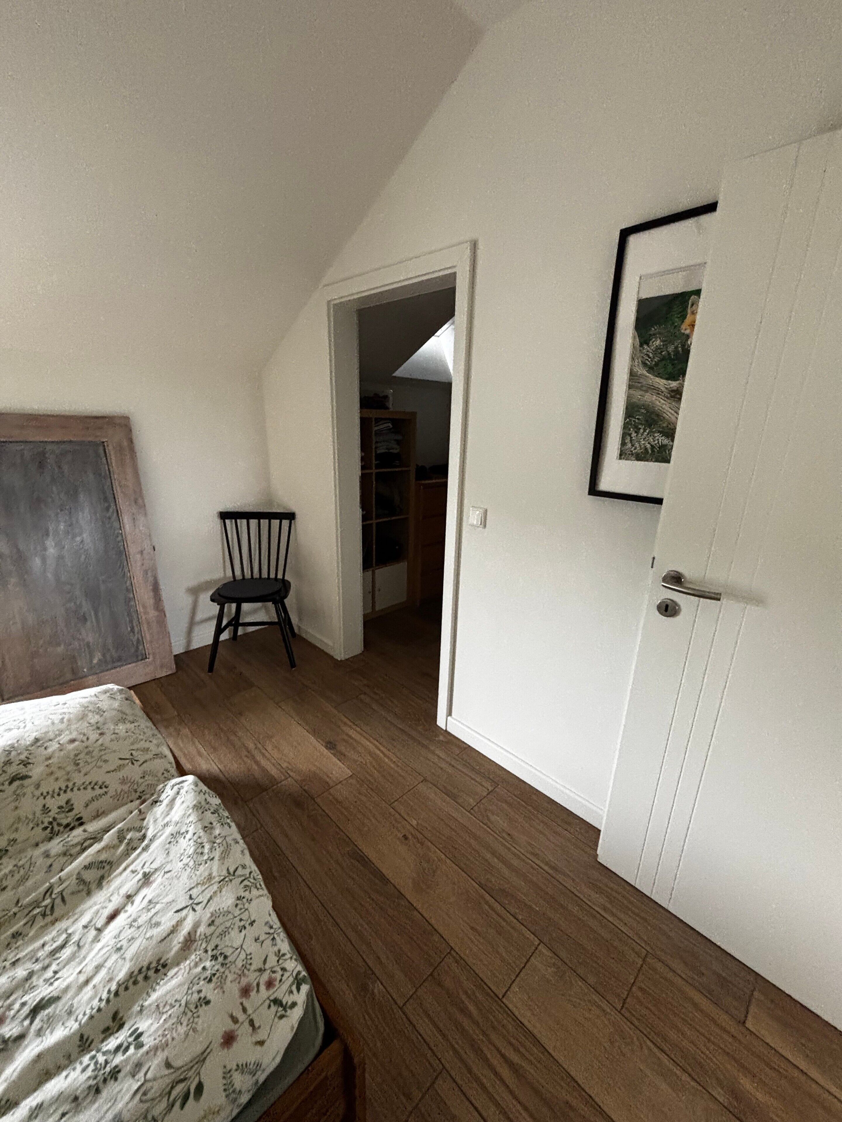 2 habitaciones, tabla de planchar con plancha, wifi y ropa de cama 