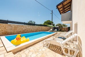 Pool - Villa Ariane with pool (Policnik)