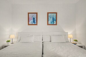 2 bedrooms, WiFi, bed sheets - Vacation Apartment 'Finca La Calera Lanzarote' with Sea View, Wi-Fi and Air Conditioning (Güime)