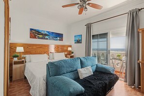 1 bedroom, WiFi, bed sheets - Vacation Apartment 'Finca La Calera Lanzarote' with Sea View, Wi-Fi and Air Conditioning (Güime)