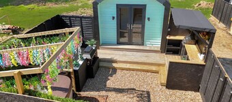 The Retreat
@The Outside Inn