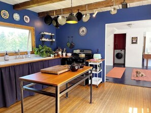 Fridge, stovetop, dishwasher, coffee/tea maker - Cape Rosier Farmhouse - Close to Bakeman Beach (Harborside)
