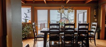 Sandy Beach Retreat: 3  BR, 3  BA House in Sitka, Sleeps 8