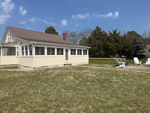 House | 3 bedrooms, Internet - Lusby Beach House -3 BD 2 BA Steps to the Sand (Lusby)
