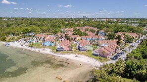 House - Your own Tropical Resort Heated Pool Pickleball (St. Petersburg)