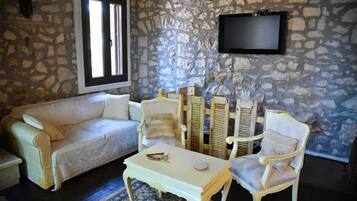 Apartment | 2 bedrooms, Internet