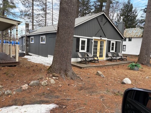 Cozy Sacandaga Retreat - Circle Drive Cottage