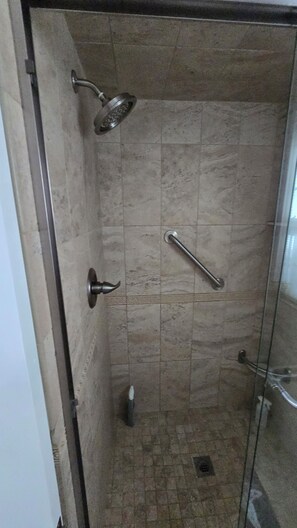 Bathroom - Waterfront getaway with pier and beach access (Cedar Key)