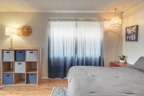 Interior - Pool Access! Quiet Condo, 2 Mi to Reid Park (Tucson)