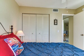 Interior - Pool Access! Extended Base 2 Mi to St Pete Beach (St. Petersburg)