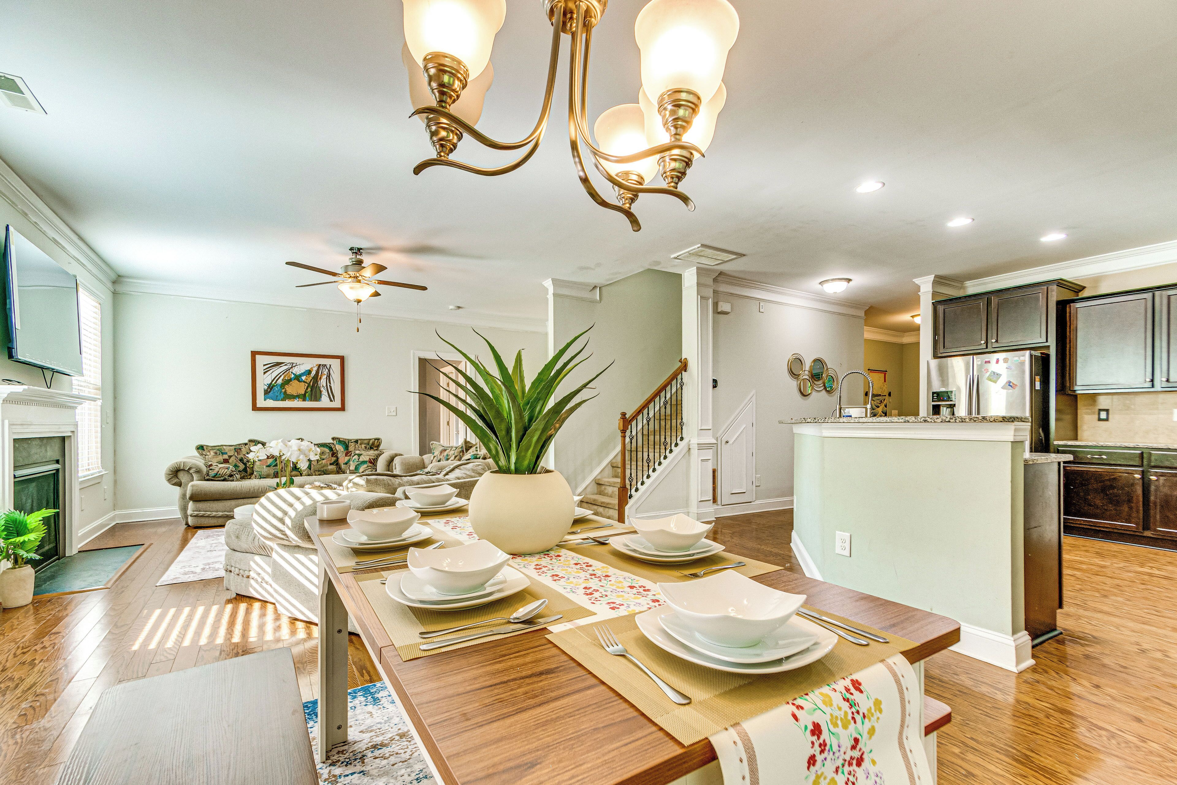House (4 Bedrooms) | Front of property