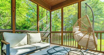 Quiet & Spacious Family Retreat, 12 Mi to Raleigh