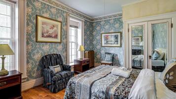 House (6 Bedrooms) | Interior