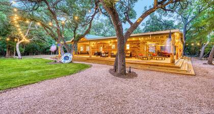 Ultimate Riverfront Retreat! Blanco Family Cabin