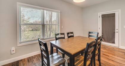 Walk to Cumberland County Playhouse! Modern Home