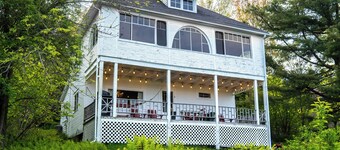 A beautiful large historic waterfront cottage on the Saint John River