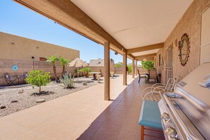 Interior - Spacious Yard! Yuma Escape, Near Shops & Golf (Yuma)