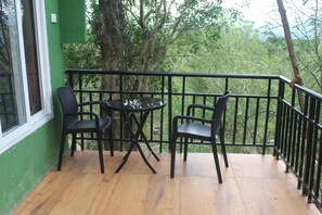 Casa Deluxe en un árbol, vistas a la montaña | Jardines del alojamiento