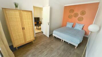 Comfort Apartment, Balcony, City View | Iron/ironing board, free WiFi