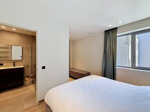 3 habitaciones, cuna de viaje, wifi y ropa de cama 