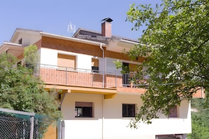 Exterior - Apartment 'La Veiga 2' with Mountain Views (La Riera)