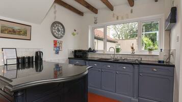 Cottage | Interior