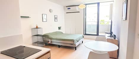 1 chambre, fer et planche à repasser, Wi-Fi, draps fournis