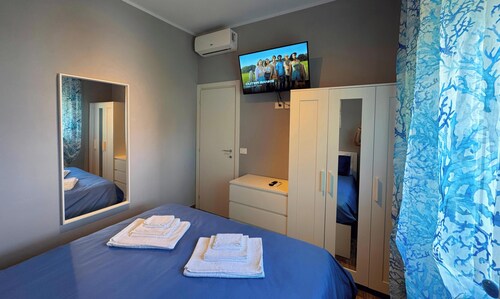 Apartment 27 Steps From The Sea - New Life B&B
