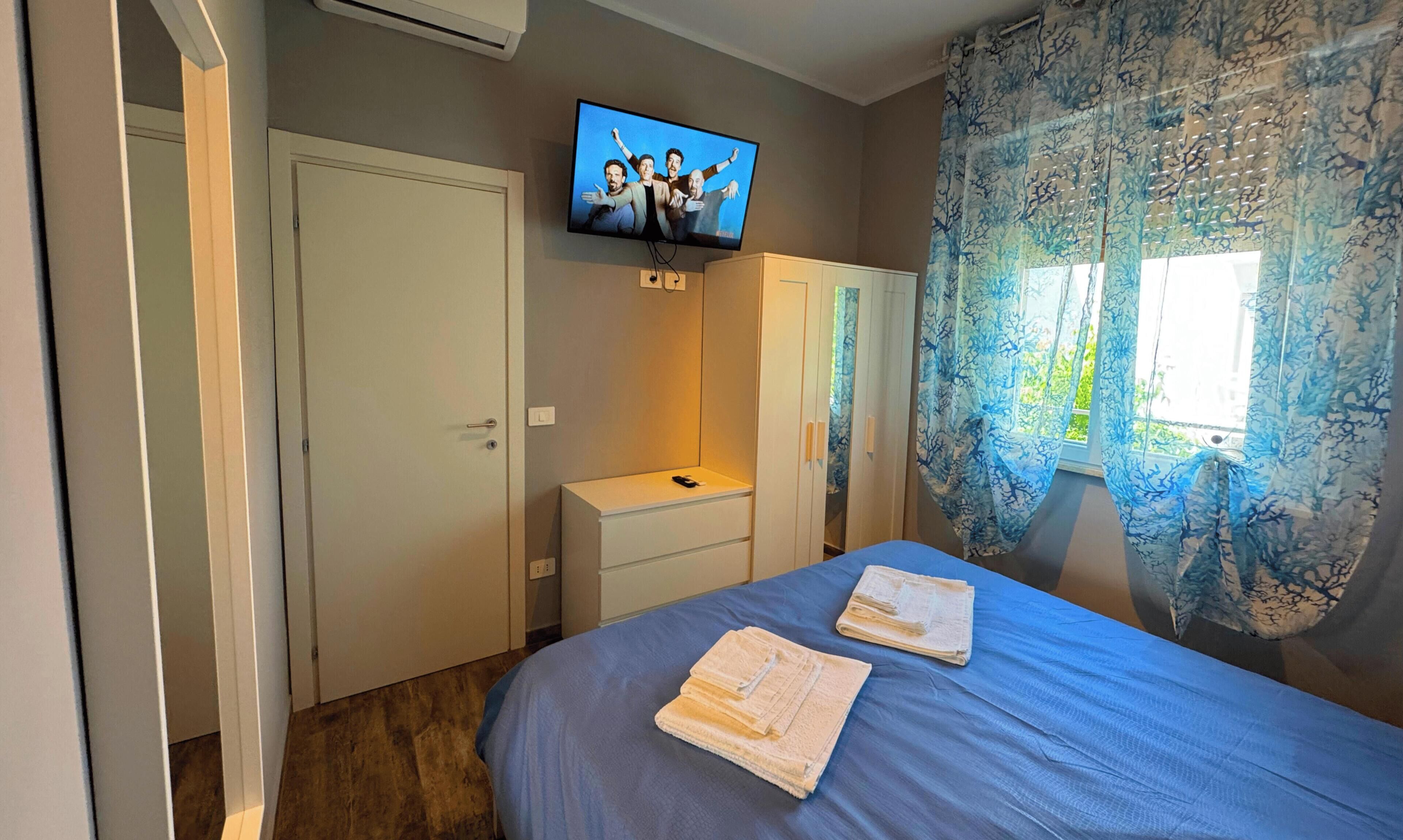1 bedroom, WiFi, bed sheets