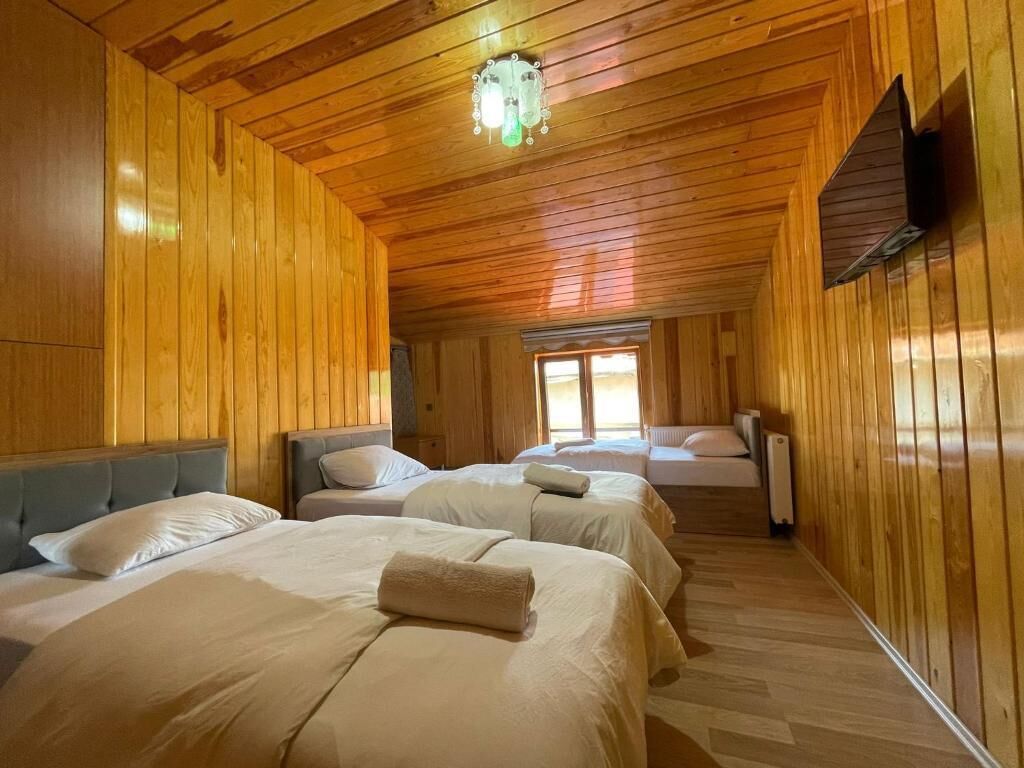 Superior Condo, Lake View