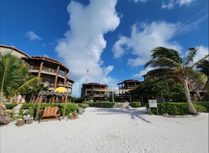 Exterior - Beach front, reef view, sleeps 6 (San Pedro - North)