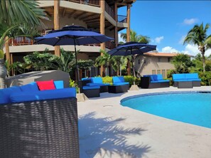 Pool - Fabulous views of the sea only footsteps away from your door. (San Pedro - North)