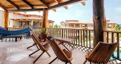 Colorful design and plenty of amenities, 3 bedrooms 3 baths