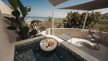 Suite, Balcony | In-room safe, free WiFi