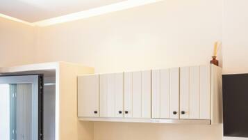Suite, Balcony | In-room safe, free WiFi