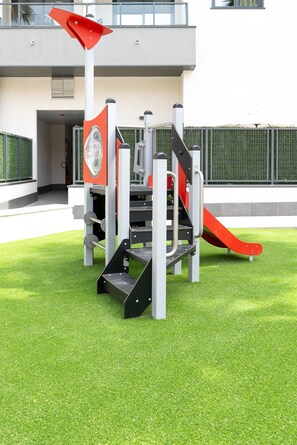 Children’s area - Live Like a Local- Cozy 3BR in Suite Mijas (Las Lagunas de Mijas)