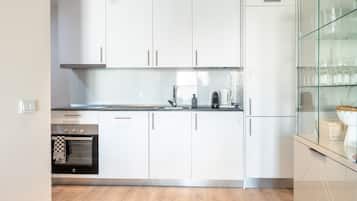 Kühlschrank, Ofen, Herdplatte, Geschirrspüler