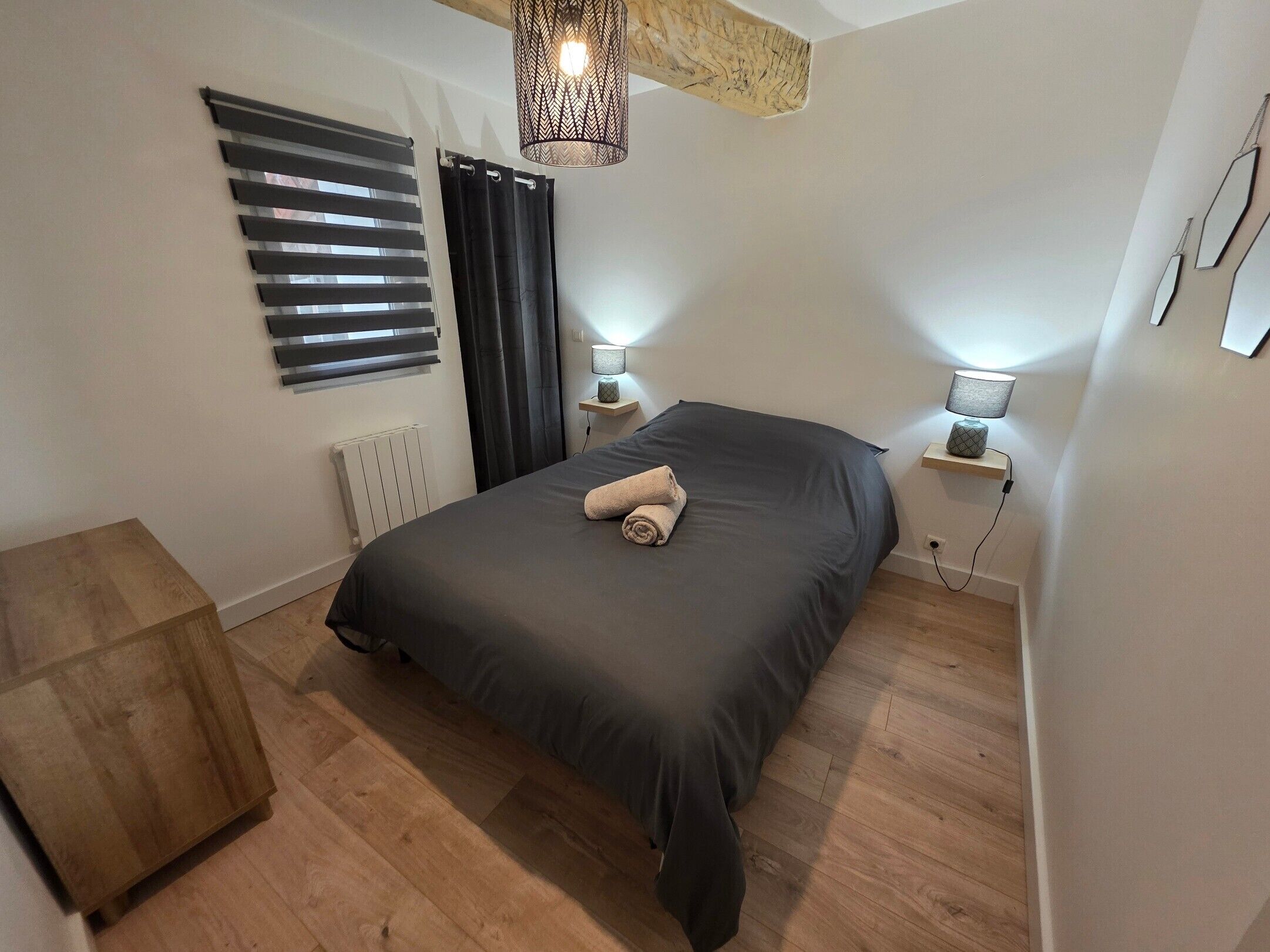 1 chambre, fer et planche à repasser, Wi-Fi, draps fournis
