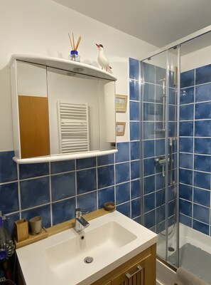 Shower, hair dryer - Apartment with Bay View (Le Crotoy)