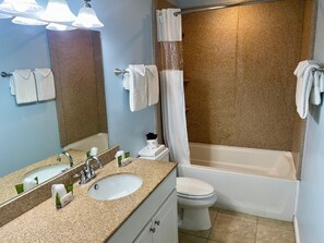 Bathroom - Beachgate Condo Suites And Hotel 526 1 Bedroom Condo (Port Aransas)