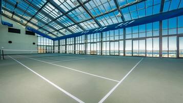 Condo, 2 Bedrooms | Sport court