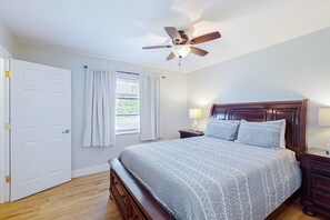 3 Schlafzimmer, Bügeleisen/Bügelbrett, WLAN, Bettwäsche