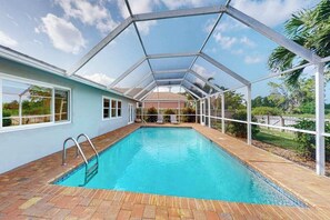Pool - Ultra-Private Hideaway with Family-Friendly Pool, Lanai, Fenced Yard, WiFi & AC (Cape Coral)