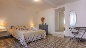 1 Schlafzimmer, Bügeleisen/Bügelbrett, WLAN, Bettwäsche