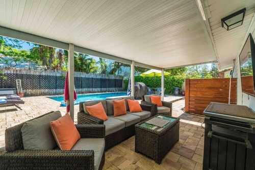 Vilano Beach I Ocean - Private Pool - Fire Pit 3 Bedroom Home