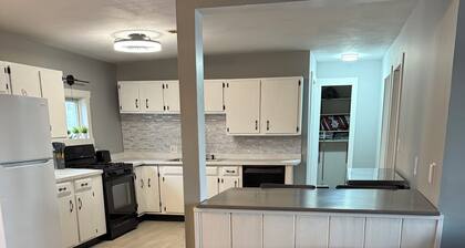 2-bedroom apartment in enchanting Phoenix with AC and comfort