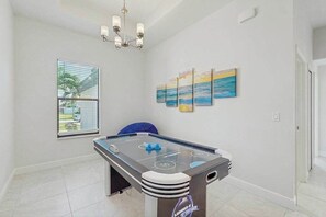 Game room - Spacious Canal-Front home with private pool, lanai, Game Room (Cape Coral)
