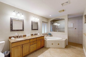 Shower, hair dryer, towels - Waterfront home with private pool, lanai, dock, & tiki hut (Cape Coral)