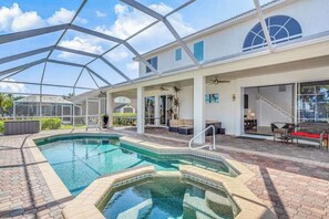 Pool - Dog-friendly upscale home with private pool, fishing dock, & central AC (Cape Coral)