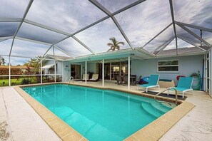 Pool - Gorgeous coastal home with private pool and close to everything (Cape Coral)